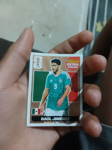 Figurinha legend bronze Raul jiménez
