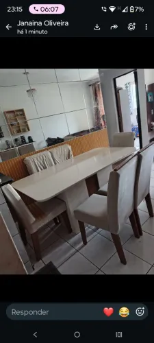 Mesa de jantar com 6 cadeiras