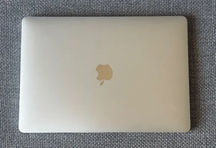MacBook Pro A1706 Prata Touch Bar (2017)