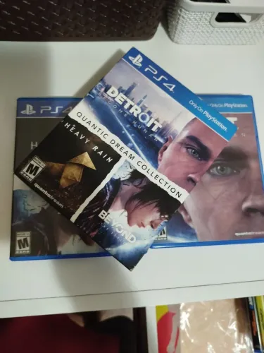 3 jogos de PS4 , Box Quântic Dream colection . PlayStation 4 leia!
