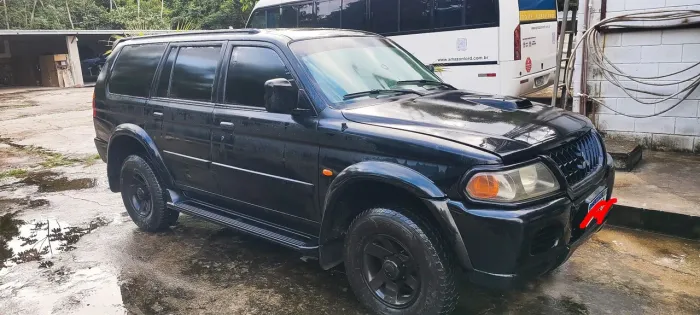 Mitsubishi Pajero Sport HPE 2.4 4X4 Diesel Aut. 2000