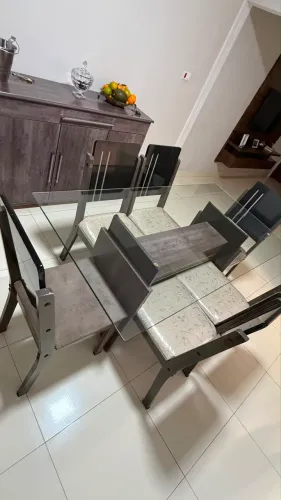MESA 6 CADEIRAS + APARADOR