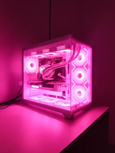PC Gamer White RGB Premium | Ryzen | Radeon Steel Legend | Water Cooler LCD