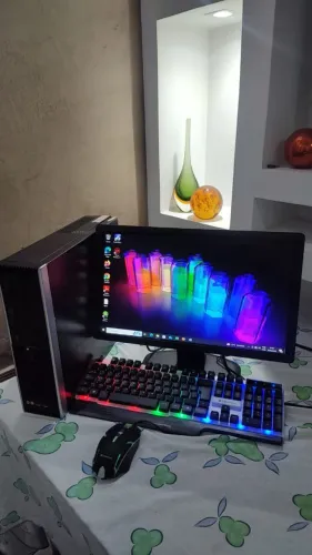 Pc HP intel Core i3, SSD 480 Gb, Monitor 20 Pol, Memória 8 Gb, Muito Rápido, Ótimo Estado.