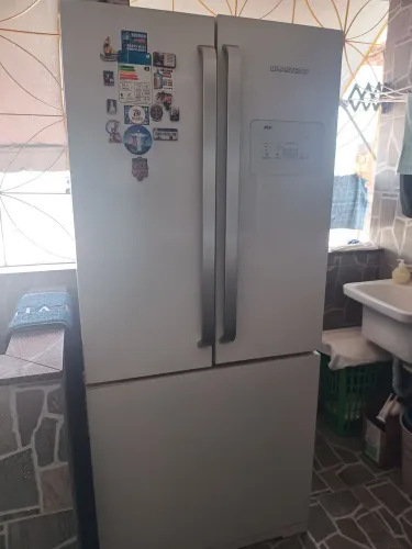 Geladeira Brastemp Inverter 540 L , refrigerador com freezer ,inferior da família BR080
