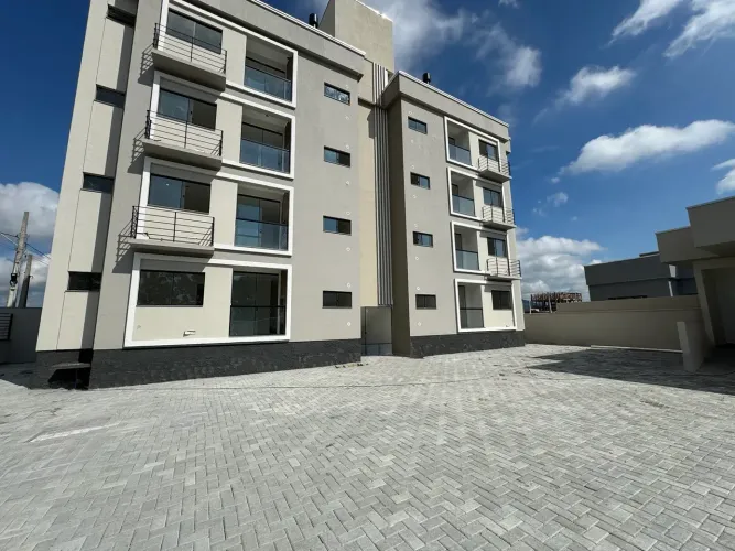 Apartamento com suíte à venda em Tijucas