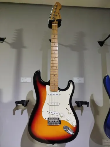 Guitarra Vogga Stratocaster