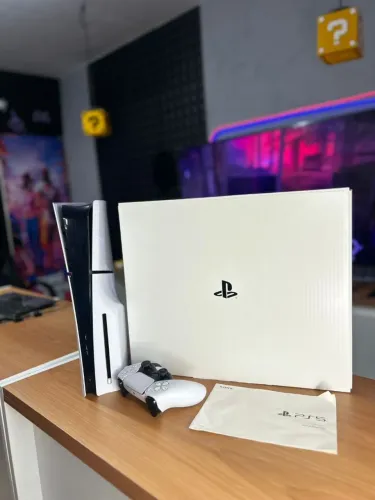 PS5 Slim c/ leitor de disco e Garantia