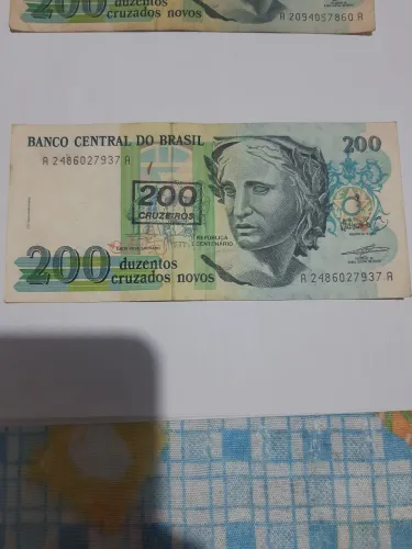 Notas dinheiro  antigas