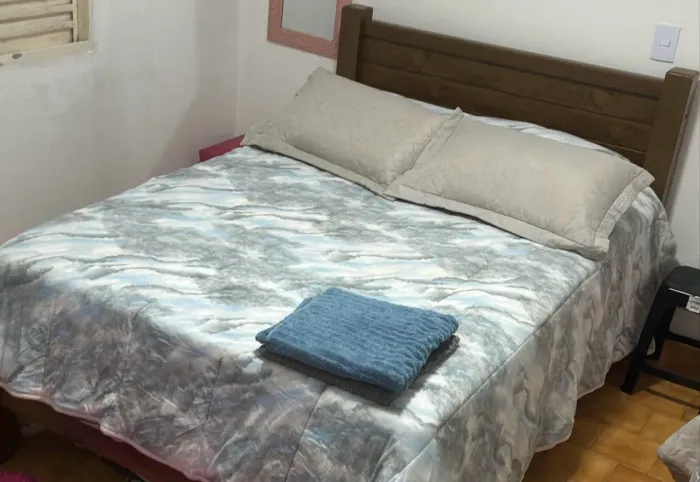 Cama madeira maciça c/ colchão Ortobom