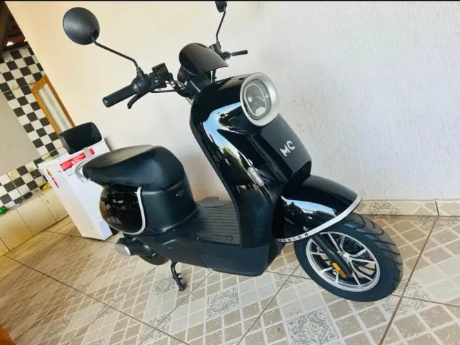 MC MIA 1000 W 60V-25AH 24/24