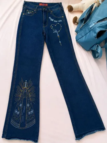 Calça boca de sino