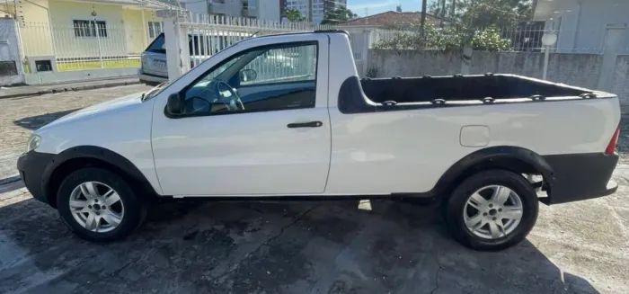 Fiat Strada 1.4 MPI Fire Flex 8V CS 2012