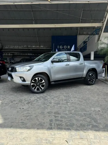 Toyota Hilux CD SRV 4X4 2.7 Flex 16V Aut. 2018