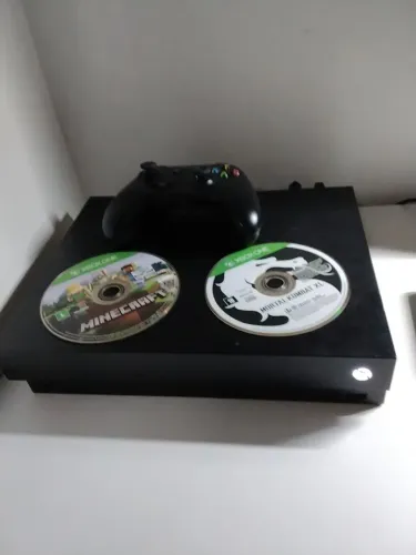 Xbox One X 1TB com 1 controle e 2 jogos