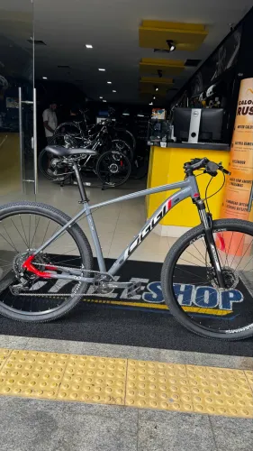 Bicicleta Oggi Big Wheel 7.0