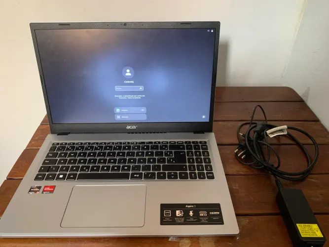 Notebook Acer Aspire 3 A315-24P SSD Rápido 4GB Conservado