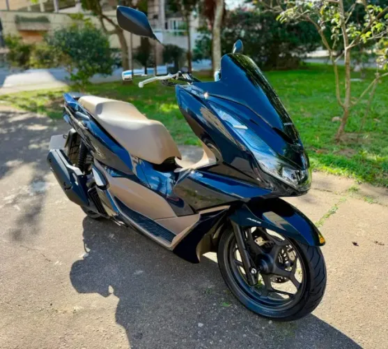 PCX DLX 160 ( ACEITO TROCAS )