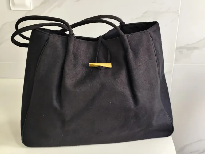 Bolsa de ombro e mãos Donna Karan