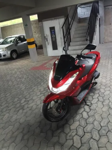 Moto novíssima!!!