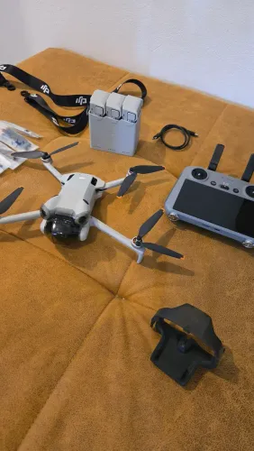 Drone DJI Mini 4 Pro (conjunto de baterias extras ) 
