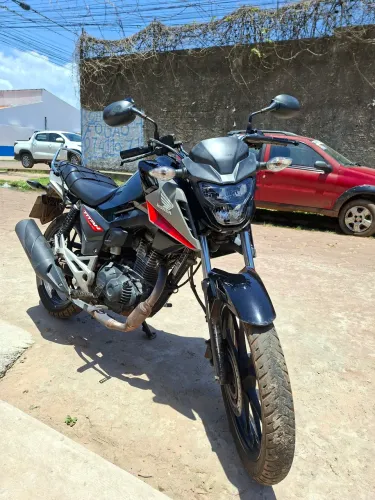 Vendo titan 
