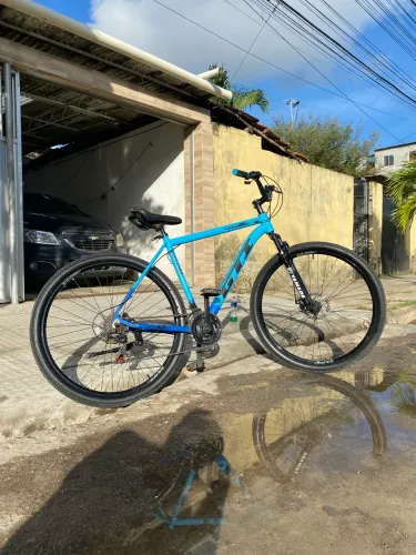 Bike aro 29 pra vender ligeiro