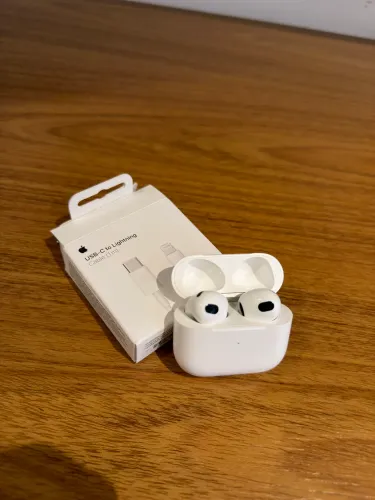 AirPods 3 geração semi novo