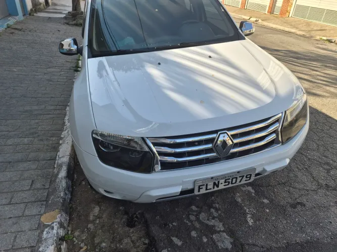 Renault Duster Dynamique 2.0 Hi-flex 16V Aut. 2014