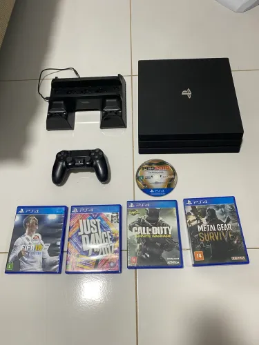 PLAYSTATION 4 PRO 1TB 4K HDR + JOGOS DIGITAIS E FISICOS + 1 Controle