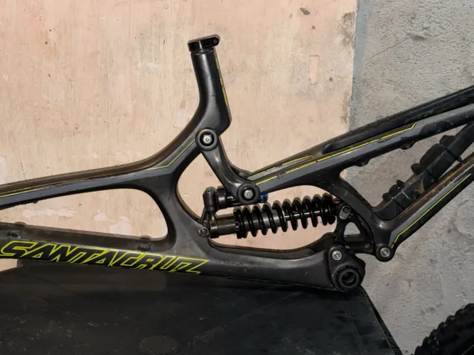 Quadro Santa Cruz v10 2014