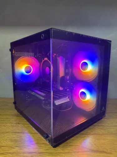 PC GAMER: RYZEN 5 + RTX 2060 + 16 GB