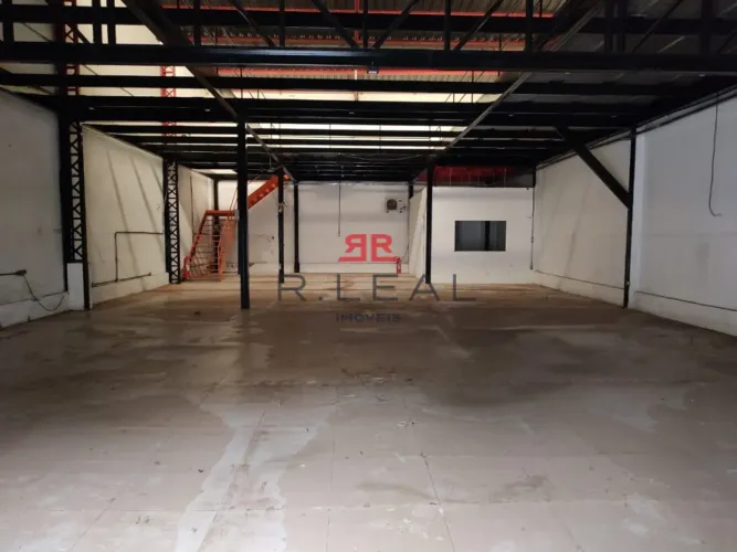 Barracão para aluguel e venda com 53 m² em Centro, Bauru - SP
