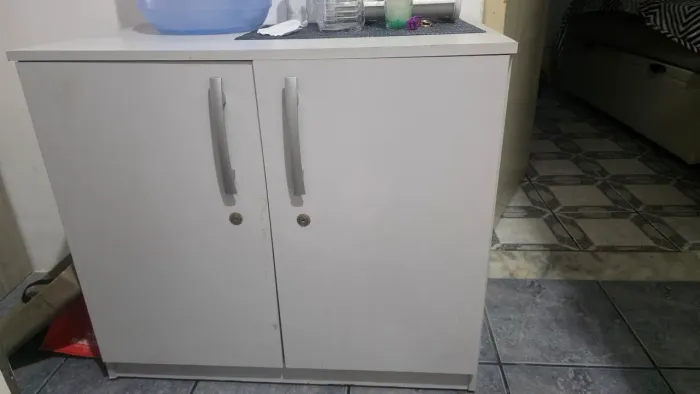 Vendo balcão 2 portas