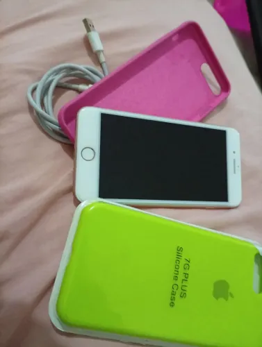 iPhone 8 plus impecável
