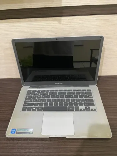 Notebook positivo para retirada de peças