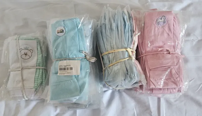KIT 55 MIJOES PARA REVENDA COM 2 PEÇAS CADA (CAMISETA + CALÇA) PARA RN - LOJA DE BEBE