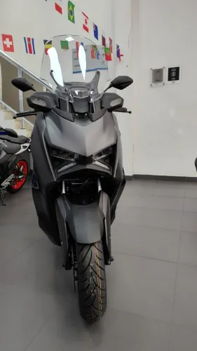 Xmax 300 2027 - Gabriel Barros Yamaha