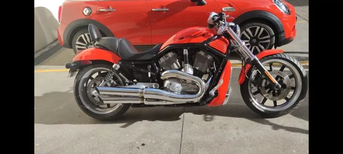 Linda e exclusiva Vrod 2005 com 35mil km