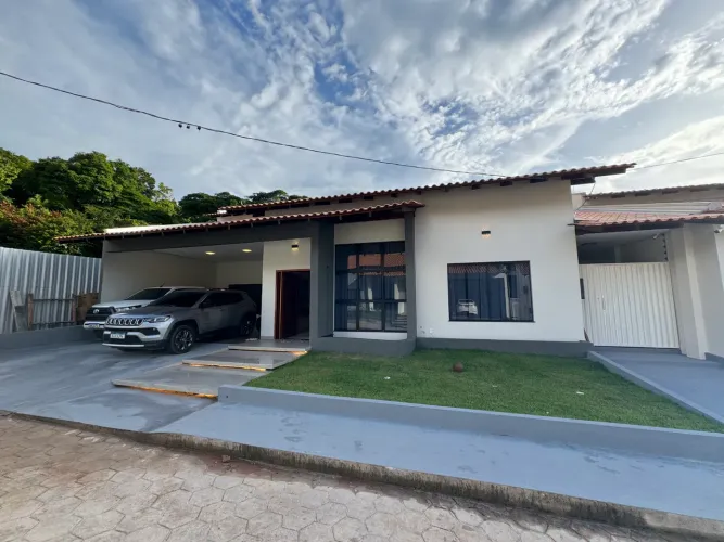 Lindas casas em condomínio fechado