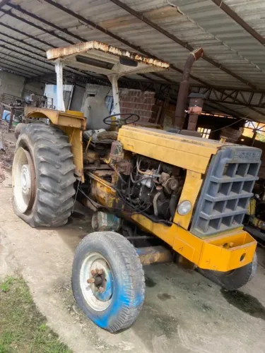 Trator CBT 2600 1984