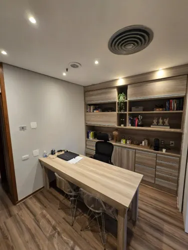 Alugo Escritório totalmente mobiliado de 30m² na Barra da Tijuca: