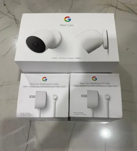 Google Nest Cam Interna ou Externa 2nd Gen Bateria ou com Fio - Caixa com 2 Cameras