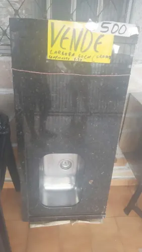 PIA DE  MÁRMORE ( largura 60 centímetros, comprimento  1,30 , cor preto  mármore)
