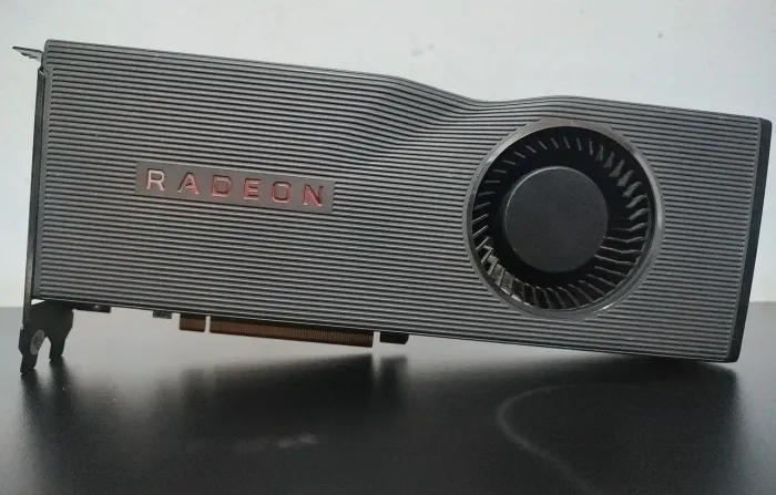 Placa de vídeo RX 5700XT 8GB