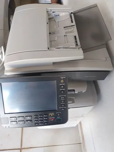 Impressora Multifuncional Ricoh 5210 funcionando 