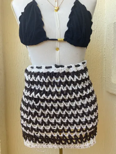 Saia de crochê/ pronta entrega