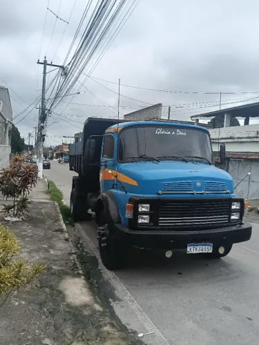 Vendo 1113 caçamba