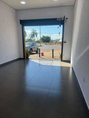 Loja comercial de 40m² com 01 lavabo para locação - Jardim Cristo Redentor