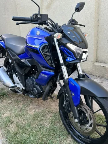 VENDO MOTO FZ15 NOVA 6.500 KM ABS FAROL EM LED
